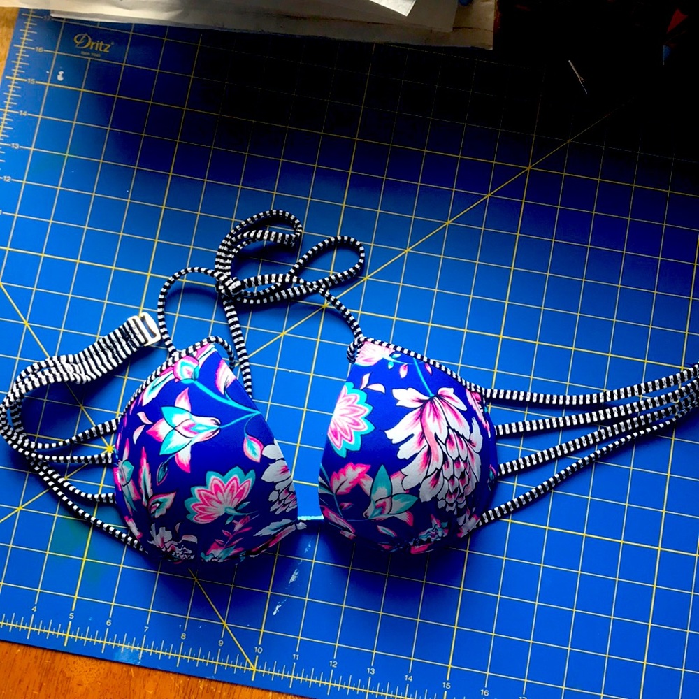 Bikini top